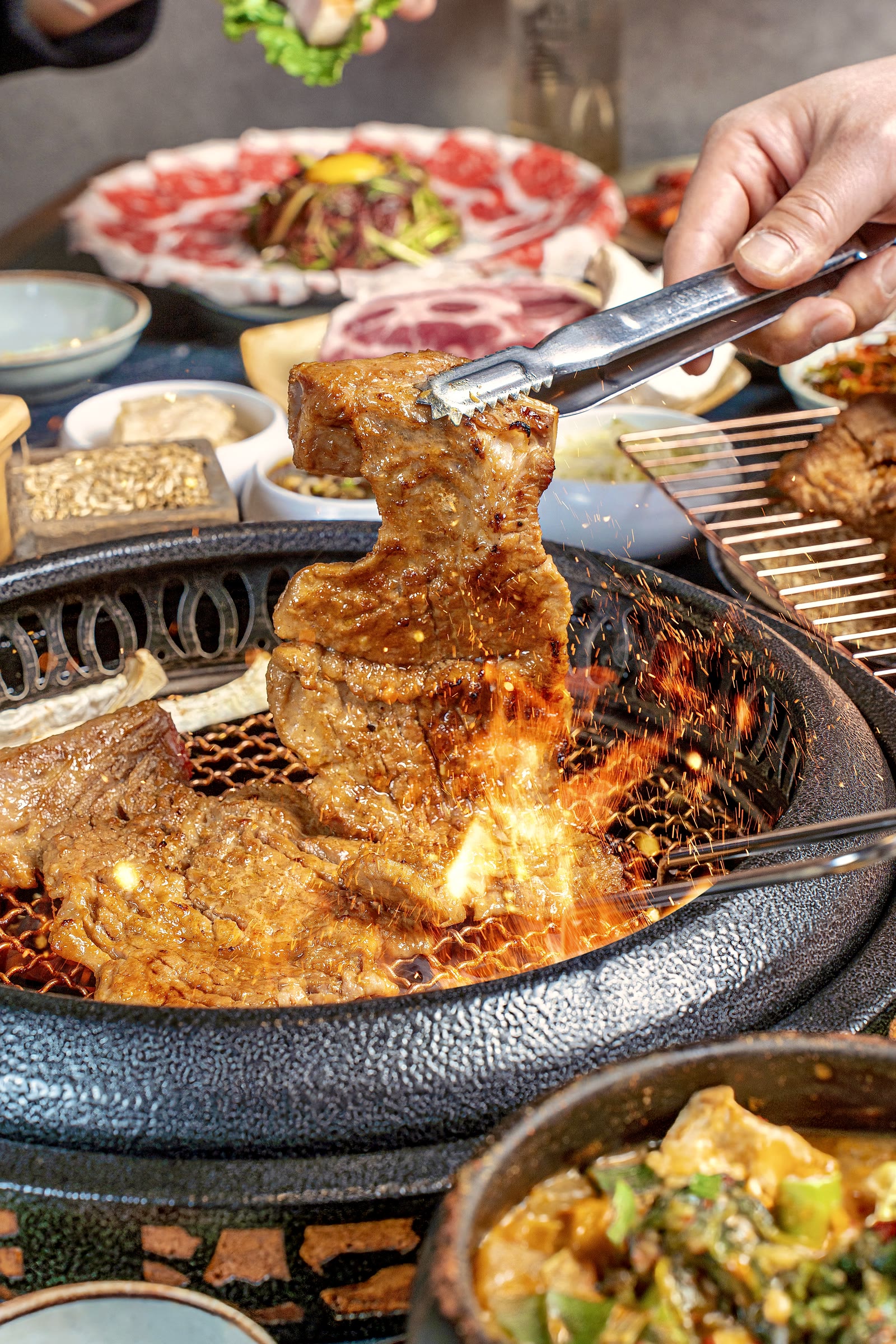 무쇠 불판 위 불맛 — 산솔 신사본점 Instagram · Sansol Sinsa Korean BBQ preview 6