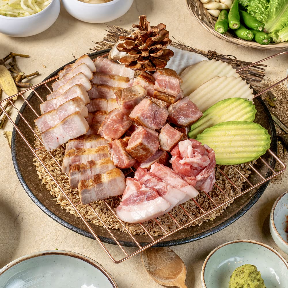 산 모듬 (2-3인) San Platter (2–3 ppl) · Pork Belly · Pork Neck · Special Cuts — 산솔 신사본점 고기 (BBQ) · Sansol Sinsa Korean BBQ menu (サムギョプサル · 烤肉)